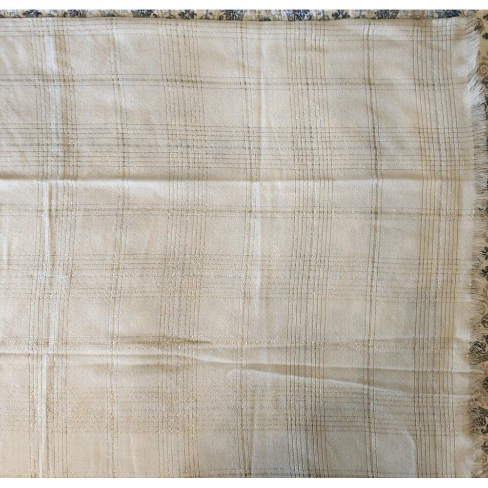 Tablecloth Cream w/ Gold Silver Metallic Thread Plaid Loose Weave 98x60 Holiday